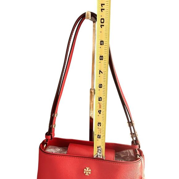 NWT Tory Burch Emerson Bucket Bag Red Saffiano Leather Bearberry Crossbody - Picture 12 of 16